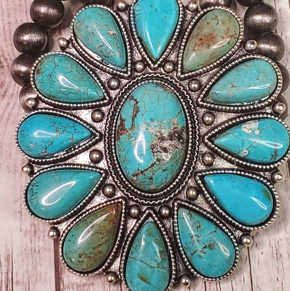 Jumbo squash blossom flower concho bracelet - Picture 2 of 3